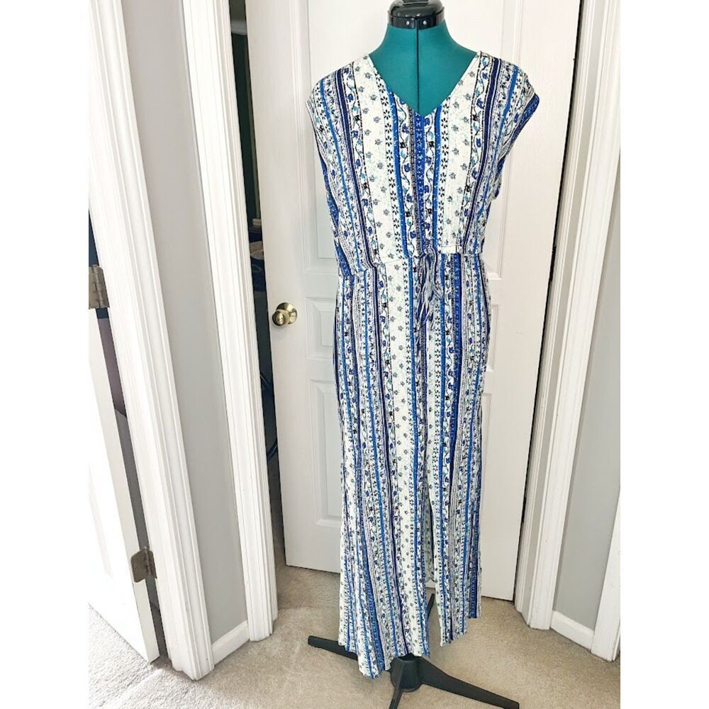 Forever 21 Plus Size Floral V Neck Sleeveless Drawstring Center Slit Dress